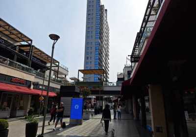 Las-Lomitas-Street